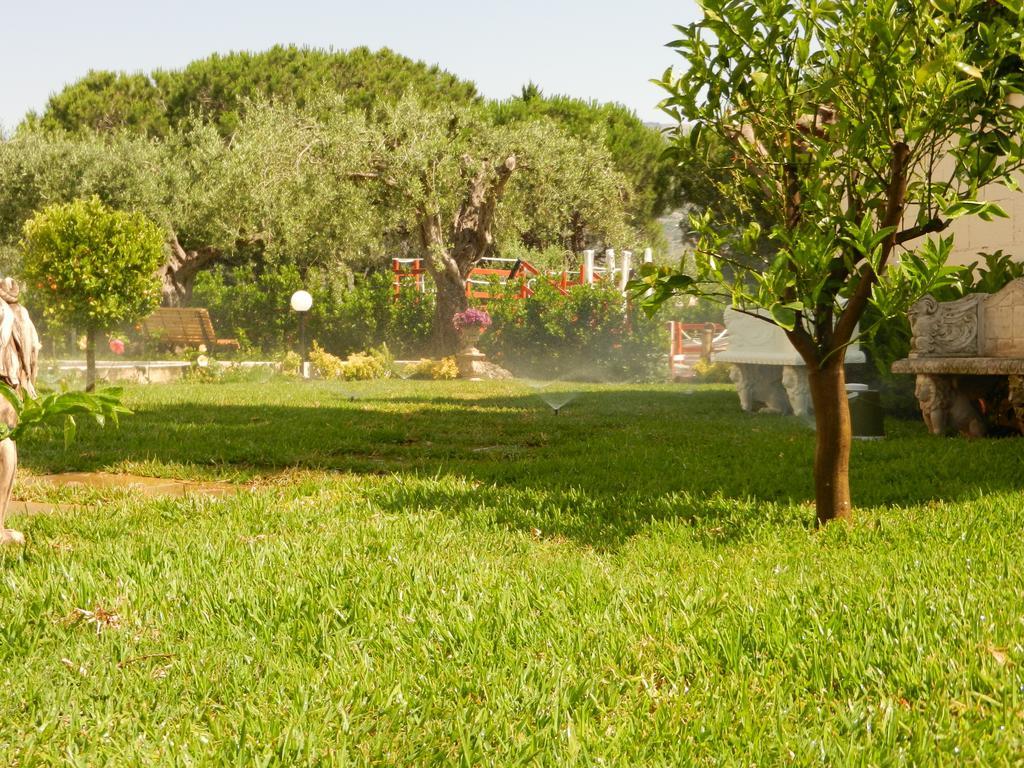 Villa Collina Giardini-Naxos Pokój zdjęcie